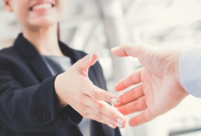How to Nail the Perfect Handshake